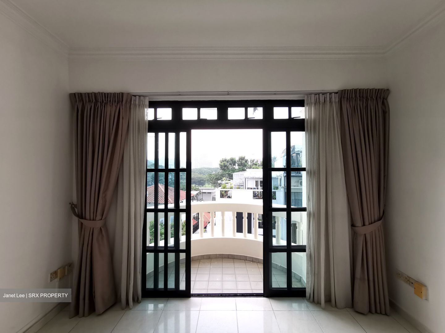 Park East (D15), Condominium #546588301